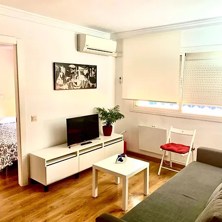 Ana's Parking Gratuito Apartmán