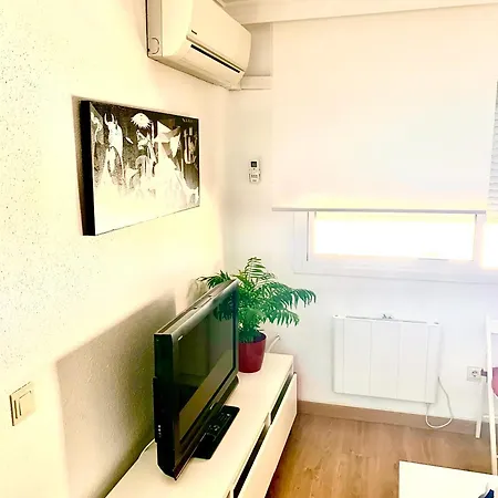 Ana's Parking Gratuito Apartmán *